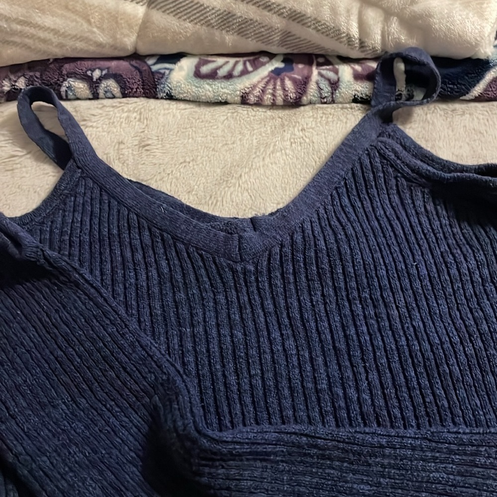 Aeropostale Y2K Cold Shoulder Flared Sleeve Sweater Large Boho Casual Outdoor - Picture 3 of 7